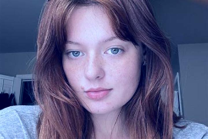 Ava, 28, a red brown-eyed asian companion based in Bjorkelangen. Offering A-Level, OWO, Overnight. Available for incall and outcall, day and evening dates.