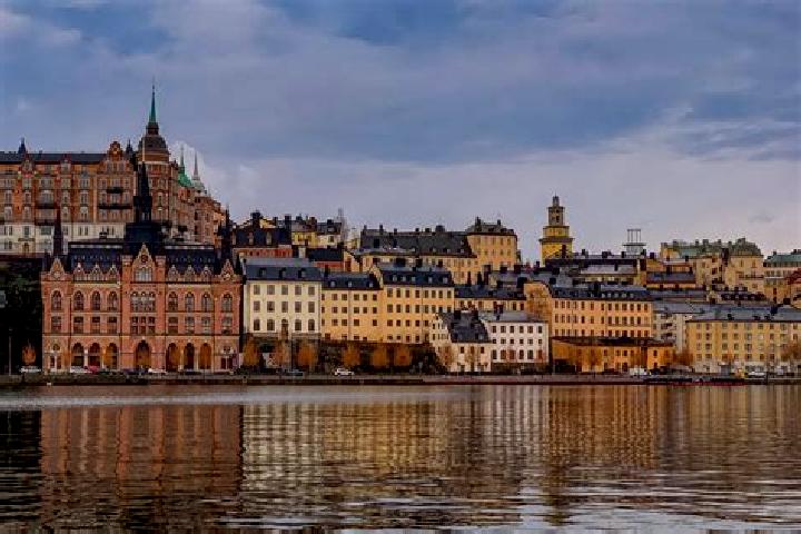 Ava, 28 — Escort in Domsten, Sweden