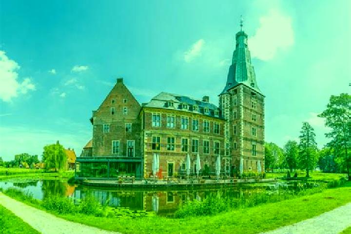 Ava, 28 — Escort in Nachrodt-Wiblingwerde, Germany