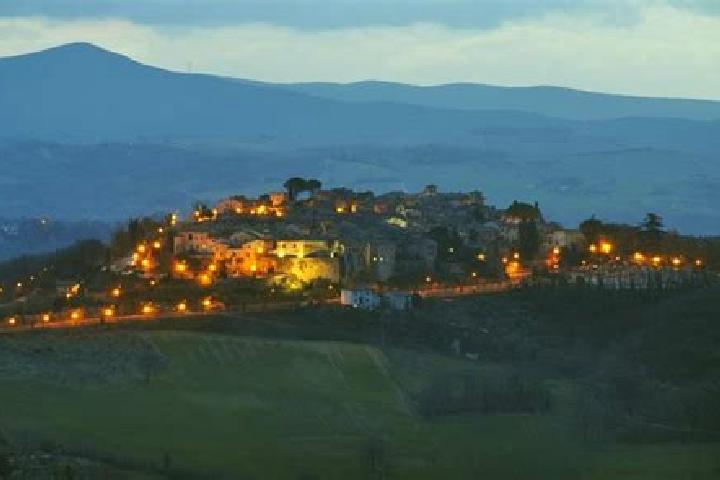 Ava, 29 — Escort in San Giovanni Gemini, Italy