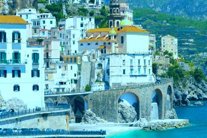 Ava, 29 — Escort in Statte, Italy