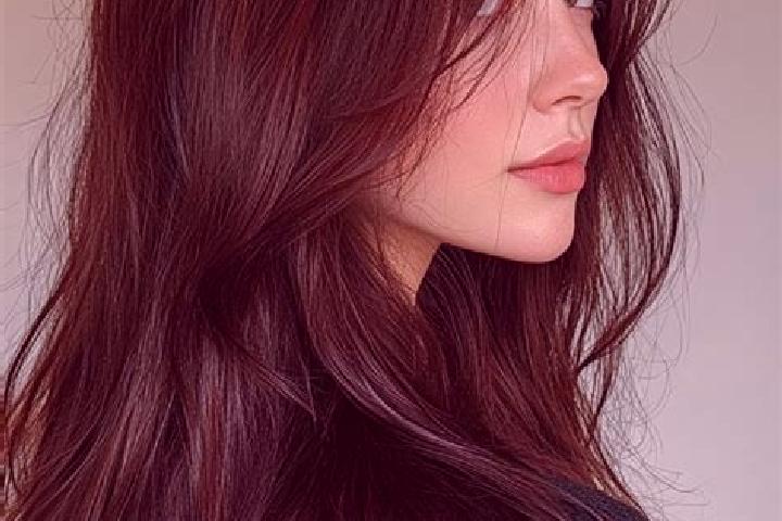 Ava, 30, a auburn brown-eyed mixed companion based in Gmunden. Offering BDSM, GFE, Massage. Available for incall and outcall, day and evening dates.