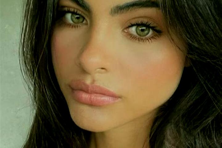 Ava, 30, a brunette green-eyed indian companion based in San Jose de Barlovento. Offering CIM, Couples, Erotic Massage. Available for incall and outcall, ove...