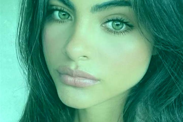 Ava, 30, a brunette green-eyed middle eastern companion based in Kooringal. Offering CIM, Deep French Kissing, Girlfriend Experience, A-Level, Party Girl. Av...