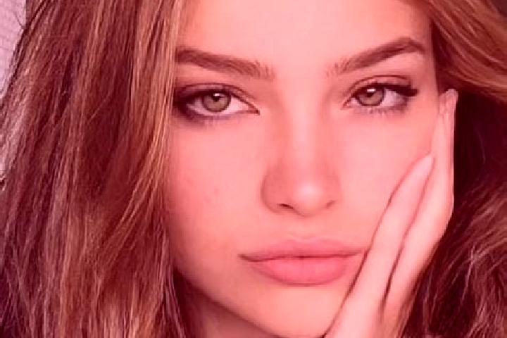 Ava, 30, a brunette hazel-eyed caucasian companion based in Pinhal de Sao Bento. Offering Duos, Dinner Date, Deep French Kissing. Available for incall and ou...