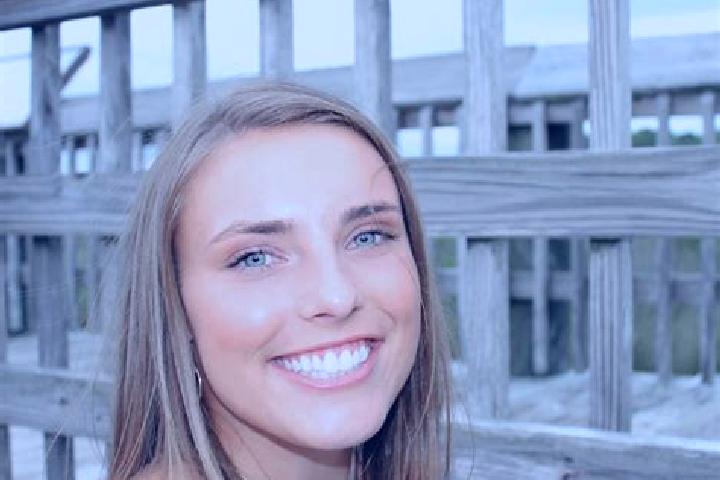 Ava, 30 — Escort in Belhaven, United States