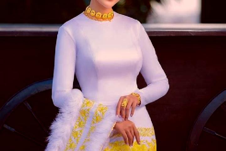 Ava, 30 — Escort in Hpaung Saing, Myanmar