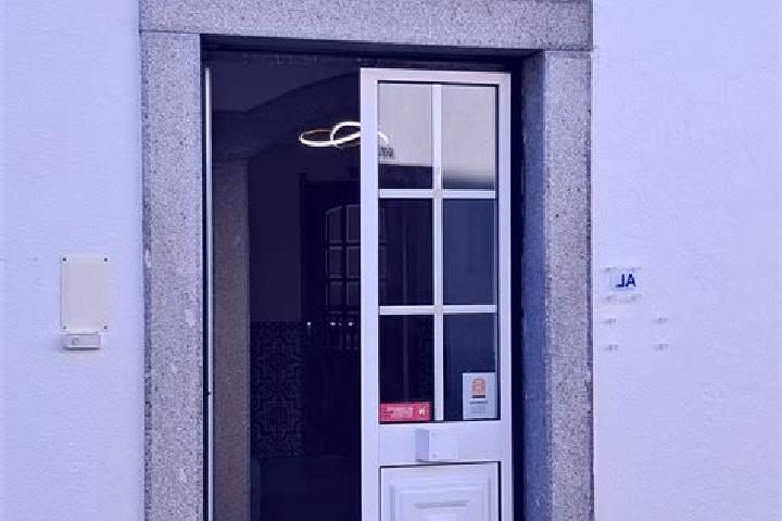 Ava, 30 — Escort in Pedrogao, Portugal