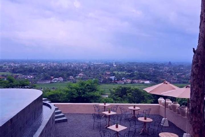 Ava, 30 — Escort in Yogyakarta, Indonesia