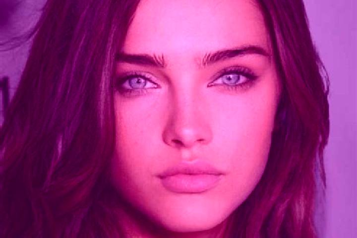 Ava, 31, a brunette dark-eyed indian companion based in Corbi. Offering CIM, OWO. Available for incall and outcall, overnight bookings available.