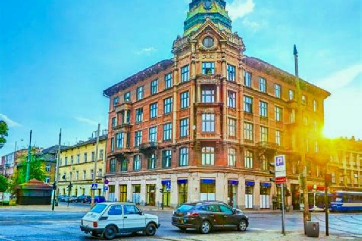 Ava, 31 — Escort in Biala Krakowska, Poland
