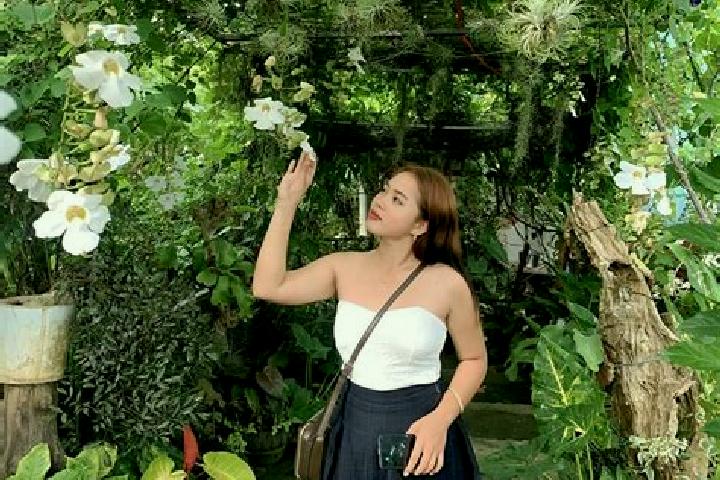Ava, 31 — Escort in Linaon, Philippines