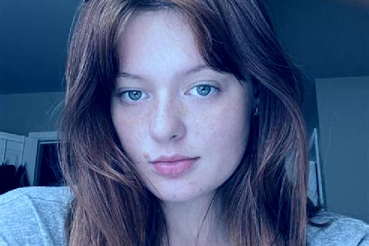 Ava, 32, a auburn blue-eyed caribbean companion based in Nakami. Offering Prostate Massage, Striptease, Couples, BDSM, Erotic Massage. Available for incall a...