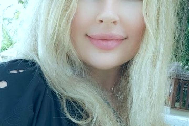 Ava, 32, a blonde amber-eyed middle eastern companion based in Yazdekan. Offering Dinner Date, Tantra, BDSM, GFE, CIM. Available for incall and outcall, over...