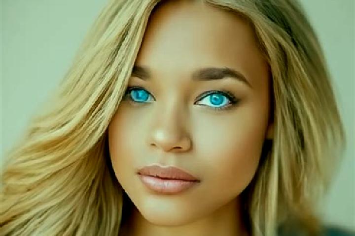 Ava, 32, a blonde blue-eyed latina companion based in Xiaxi. Offering OWO, BDSM, Massage, GFE, Prostate Massage. Available for incall and outcall, day and ev...
