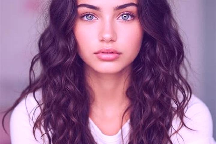 Ava, 32, a brunette grey-eyed mediterranean companion based in Klaebu. Offering CIM, Deep French Kissing, 69. Available for incall and outcall, day and eveni...