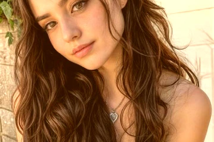 Ava, 32, a brunette hazel-eyed middle eastern companion based in Piaklain. Offering CIM, Couples, Party Girl, OWO. Available for incall and outcall, day and ...