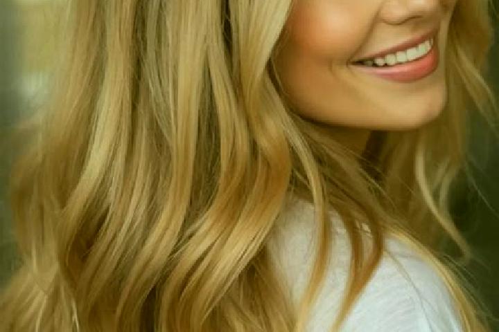 Ava, 32, a dark blonde hazel-eyed mixed companion based in Flieden. Offering 69, Deep French Kissing, Erotic Massage, Striptease. Available for incall and ou...