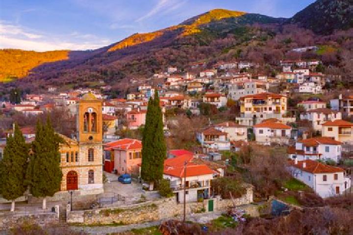 Ava, 32 — Escort in Ampelakia, Greece