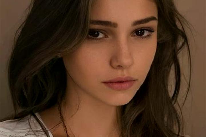 Ava, 33, a dark blonde hazel-eyed slavic companion based in Lintsi. Offering CIM, Girlfriend Experience, Travel Companion. Available for incall and outcall, ...