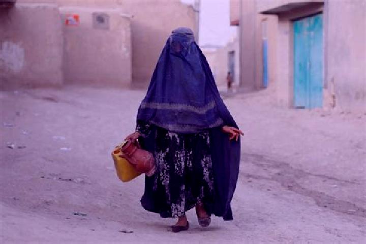 Ava, 33 — Escort in Nahr-e Mian, Iran