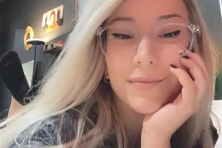 Ava, 34, a blonde grey-eyed ebony companion based in Cornelio Procopio. Offering Dinner Date, Fetish, CIM. Available for incall and outcall, overnight bookin...