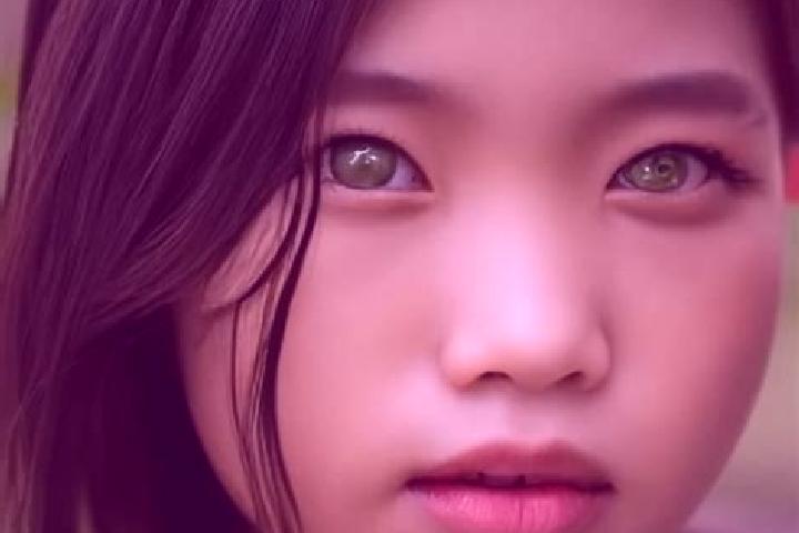 Ava, 34, a brunette green-eyed asian companion based in Dirinon. Offering Domination, A-Level, Deep French Kissing. Available for incall and outcall, overnig...