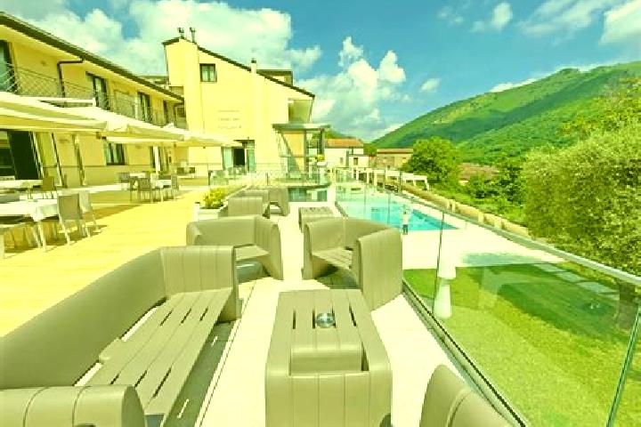 Ava, 34 — Escort in Casale della Madonna, Italy