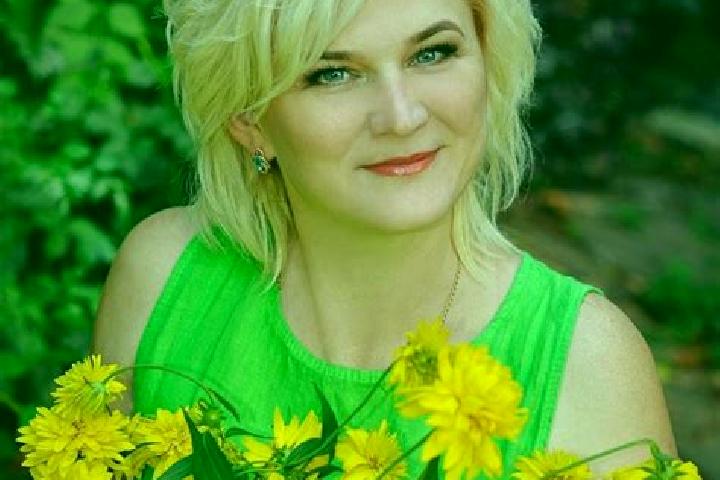 Ava, 34 — Escort in Nadvirna, Ukraine