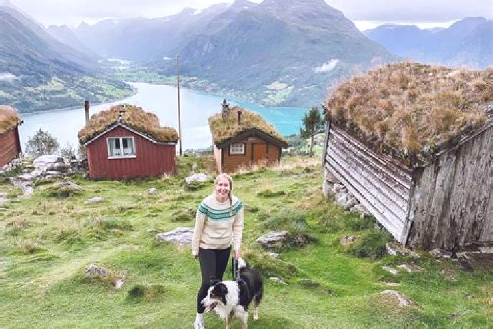Ava, 35 — Escort in Botngard, Norway