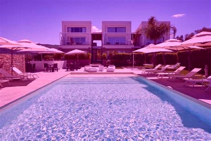 Ava, 35 — Escort in Perdifumo, Italy