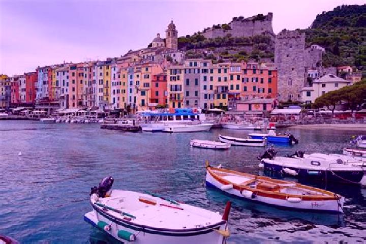 Ava, 35 — Escort in Portovenere, Italy