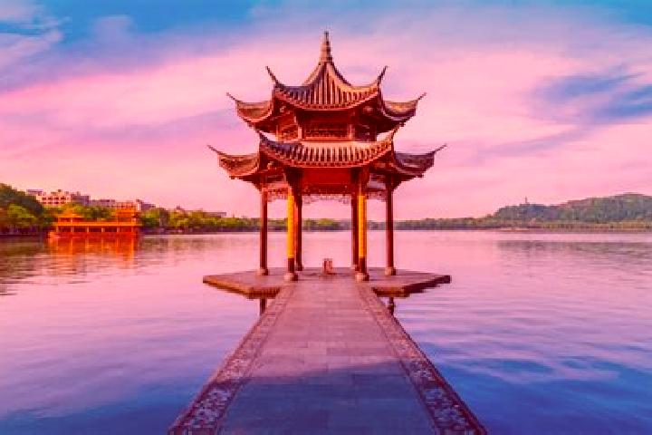 Ava, 35 — Escort in Shangxing, China