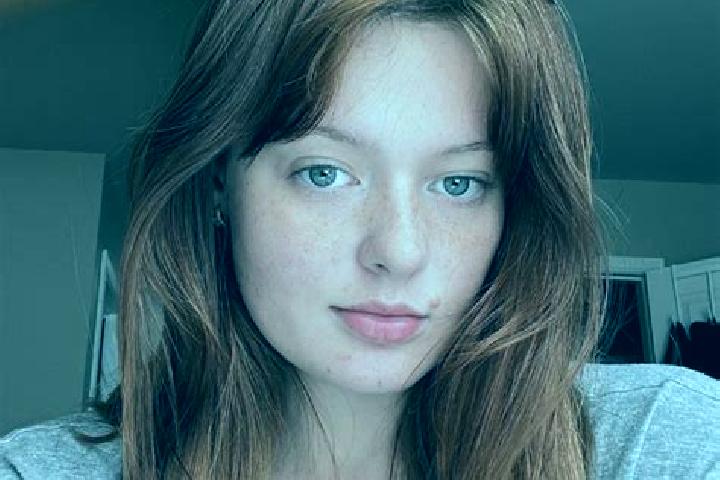 Ava, 36, a auburn brown-eyed caribbean companion based in Maru. Offering CIM, Dinner Date, A-Level. Available for incall and outcall, day and evening dates.