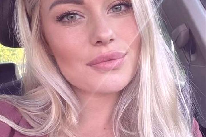 Ava, 36, a blonde hazel-eyed mediterranean companion based in Jandelsbrunn. Offering Massage, BDSM, Erotic Massage, Overnight. Available for incall and outca...