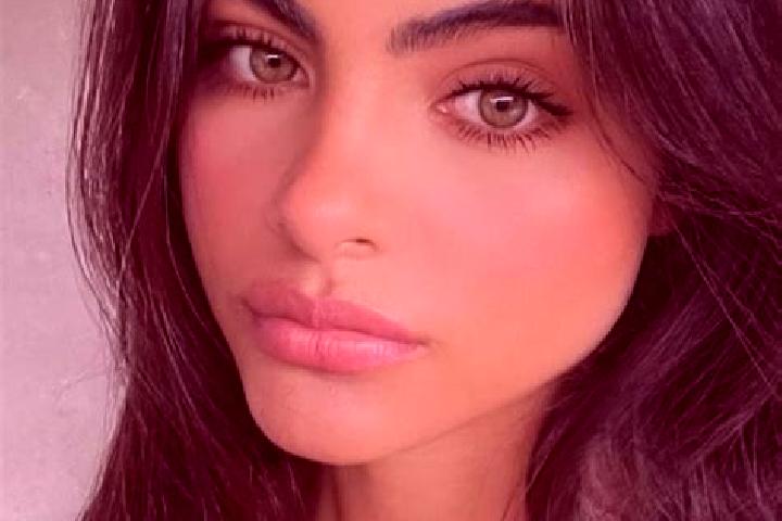 Ava, 36, a chestnut hazel-eyed latina companion based in Forges-les-Bains. Offering Fetish, Travel Companion, Couples, 69. Available for incall and outcall, ...