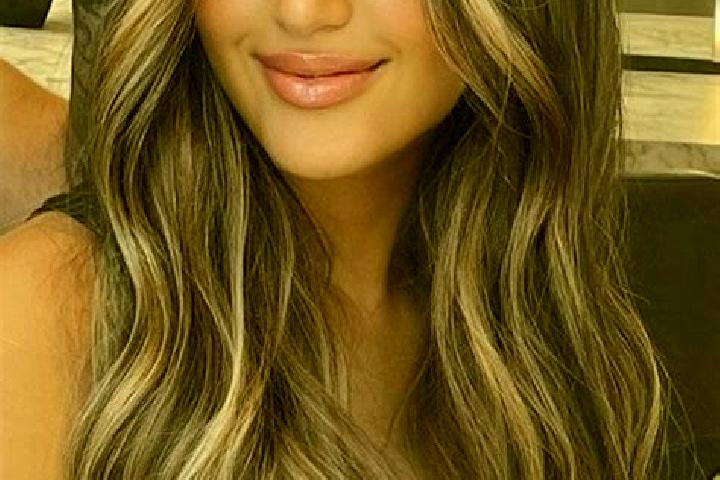 Ava, 36, a dark blonde brown-eyed asian companion based in Kampong Ayer. Offering Couples, Overnight, Tantra, Deep French Kissing. Available for incall and o...