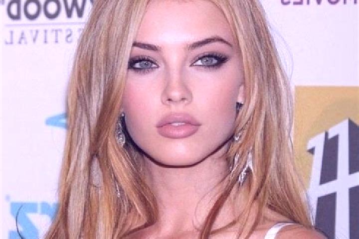 Ava, 36, a dark blonde hazel-eyed mixed companion based in Erce-en-Lamee. Offering Erotic Massage, BDSM, Domination. Available for incall and outcall, overni...