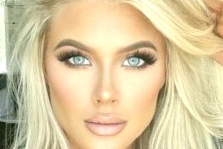 Ava, 36, a platinum blonde amber-eyed ebony companion based in Binongsari. Offering Striptease, Dinner Date, Girlfriend Experience, Travel Companion. Availab...