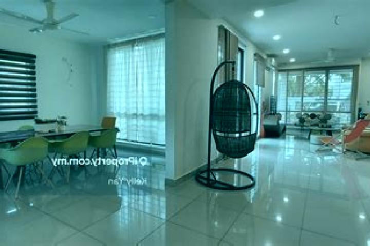 Ava, 36 — Escort in Bandar Kinrara, Malaysia