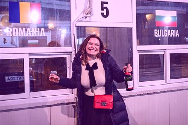 Ava, 36 — Escort in Beleti, Romania
