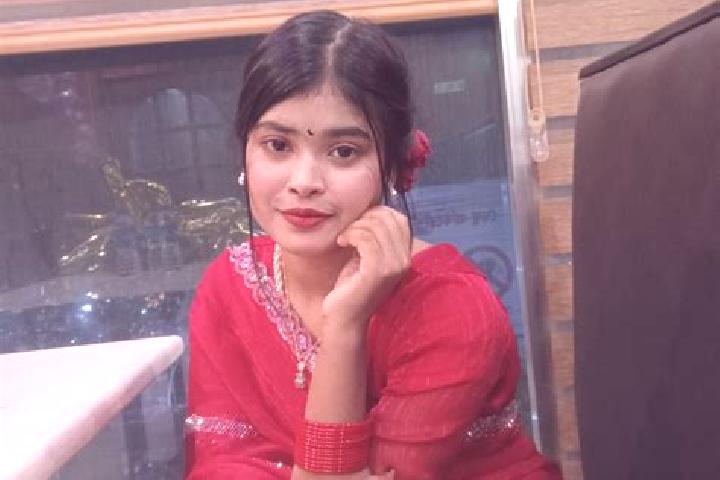 Ava, 36 — Escort in Joypur Hat, Bangladesh