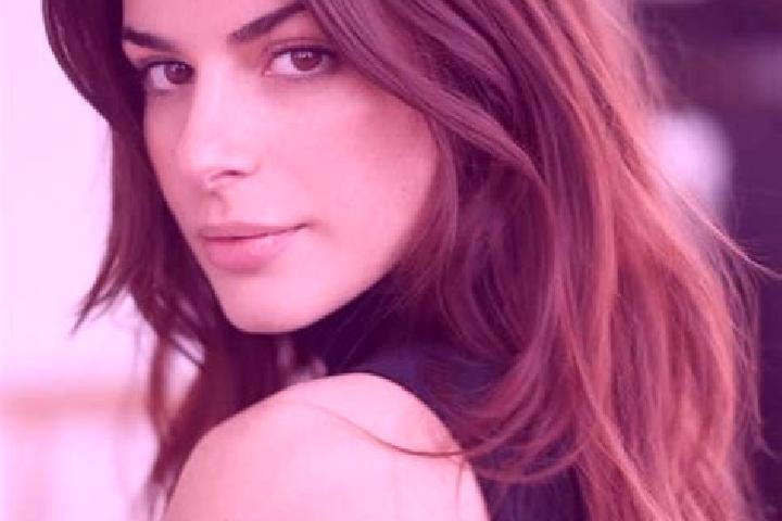 Ava, 37, a auburn brown-eyed european companion based in Montegabbione. Offering Roleplay, Tantra, 69. Available for incall and outcall, overnight bookings a...