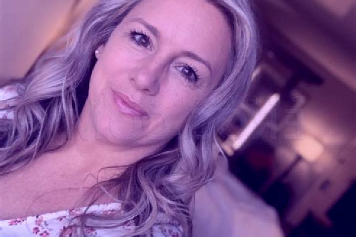 Ava, 37, a blonde brown-eyed caucasian companion based in Bolton Point. Offering Travel Companion, Dinner Date, Massage, Overnight, Couples. Available for in...