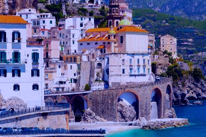 Ava, 37 — Escort in Bonavigo, Italy