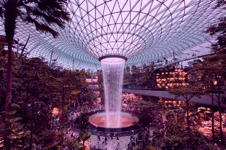 Ava, 37 — Escort in Changi Village, Singapore