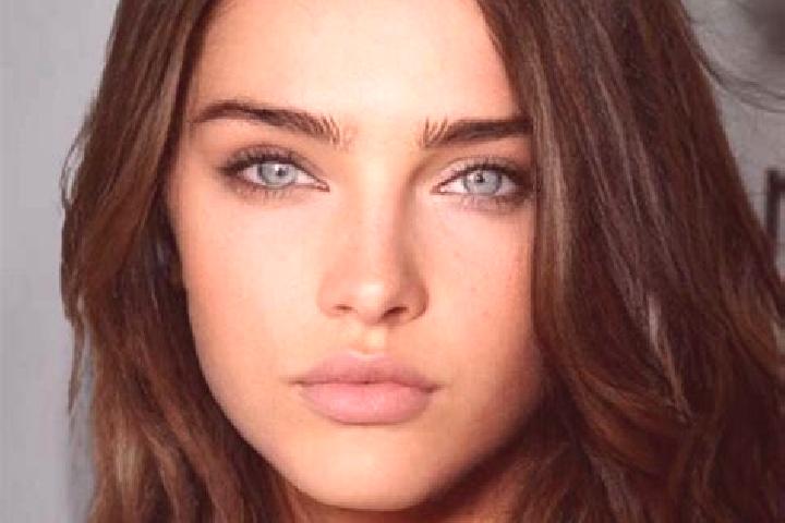 Ava, 38, a brunette blue-eyed middle eastern companion based in As Samu . Offering Party Girl, Tantra, Couples, A-Level. Available for incall and outcall, da...