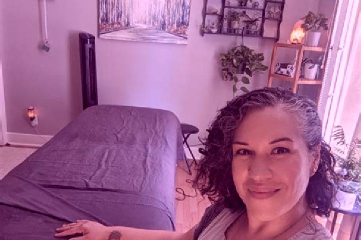 Ava, 38, a brunette dark-eyed latina companion based in Las Lajas. Offering Overnight, Party Girl, Girlfriend Experience, Erotic Massage. Available for incal...