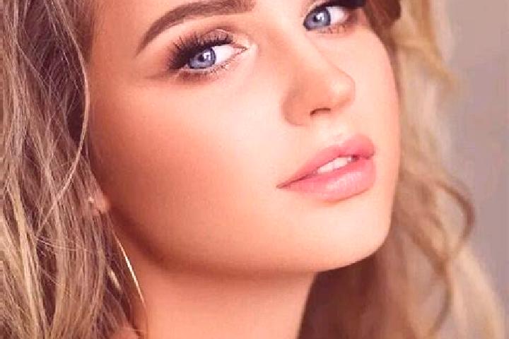 Ava, 38, a dark blonde blue-eyed mediterranean companion based in Carnot. Offering Fetish, Party Girl, Overnight. Available for incall and outcall, day and e...