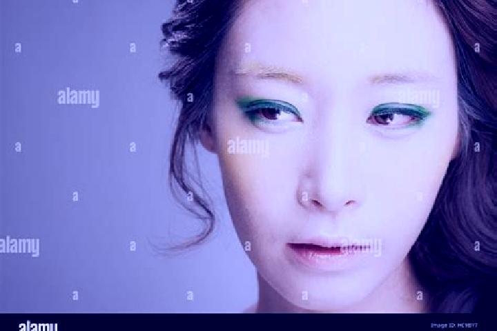 Ava, 38, a red green-eyed asian companion based in Nonglard. Offering Erotic Massage, Travel Companion, Deep French Kissing. Available for incall and outcall...